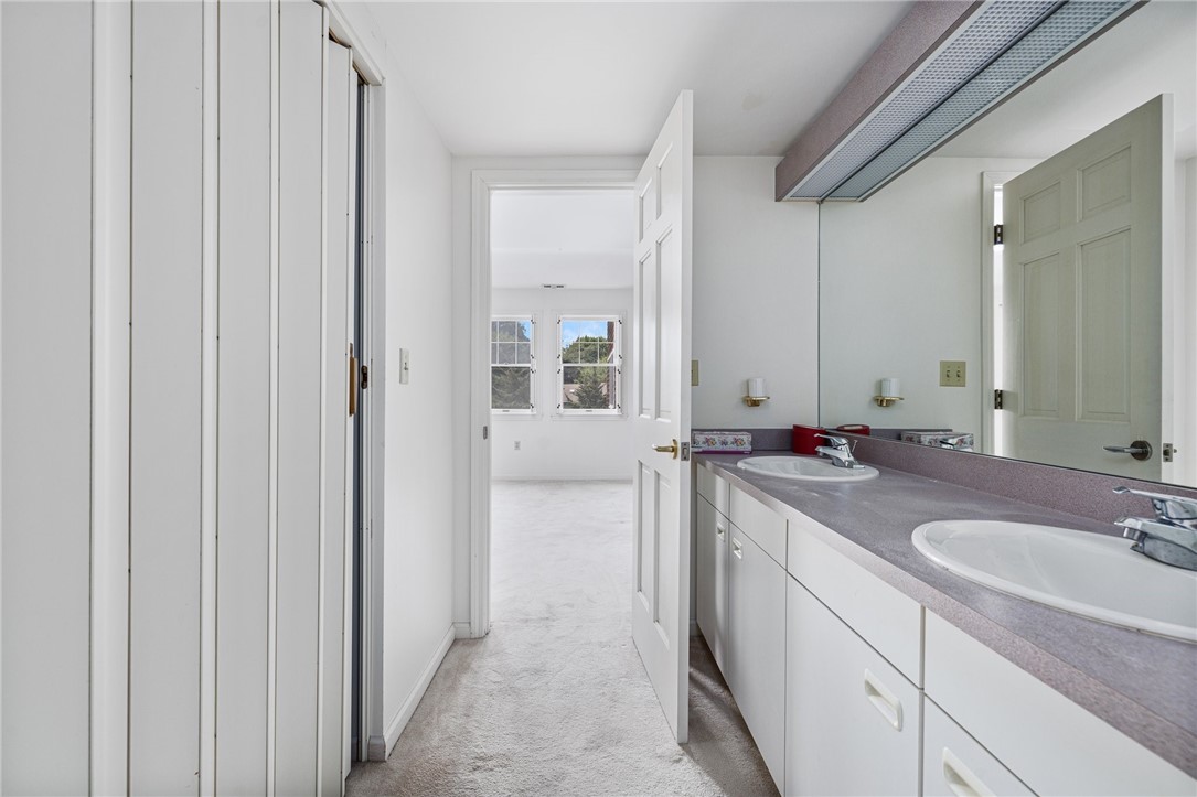 53 Conanicus Avenue 2C