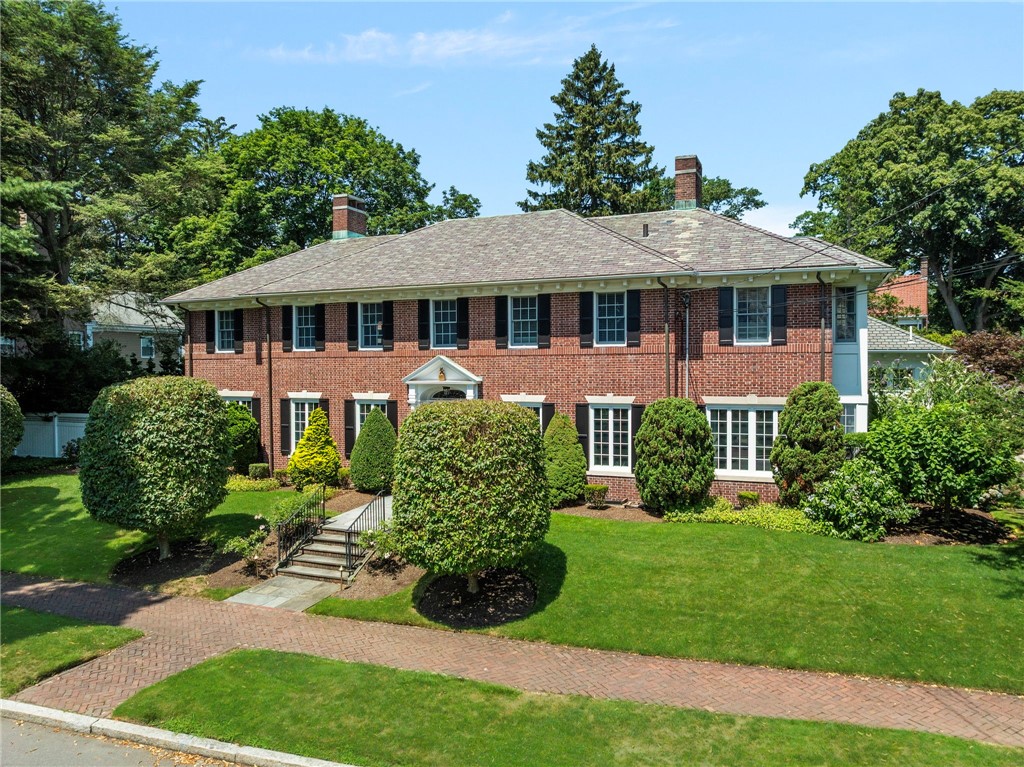 140 Freeman Parkway