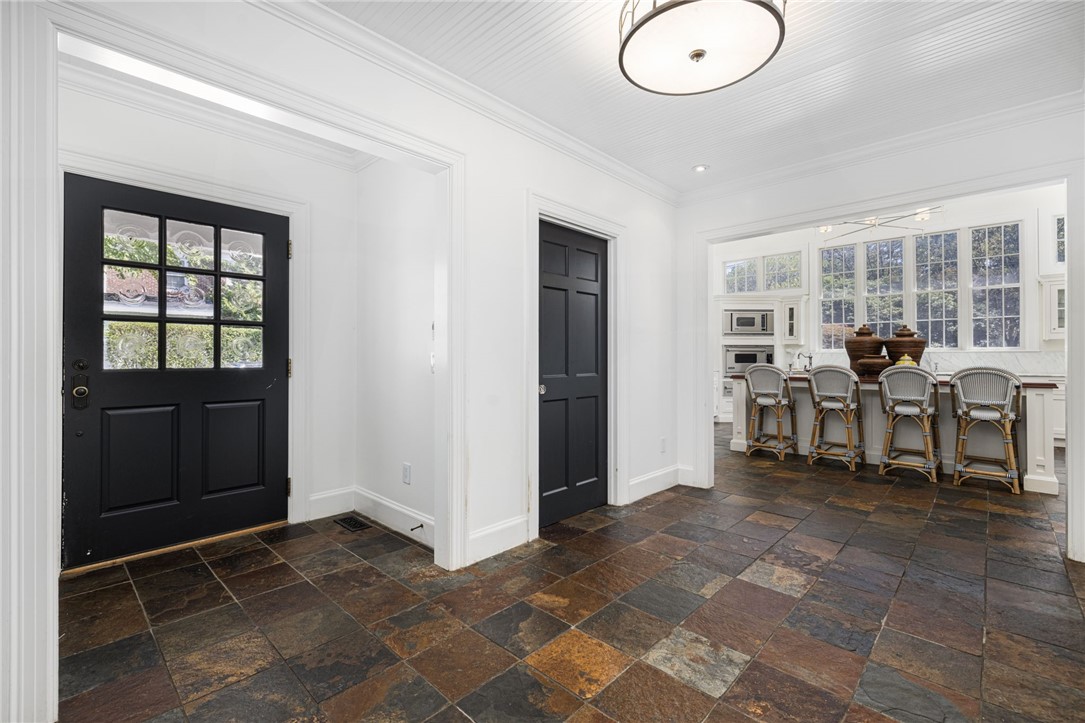 140 Freeman Parkway