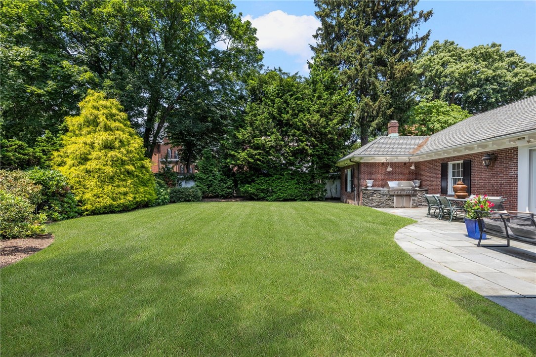 140 Freeman Parkway