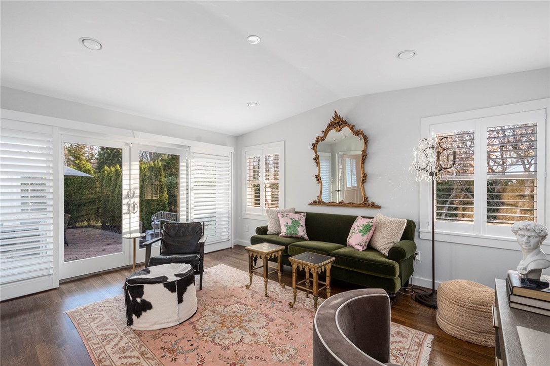 315 Meshanticut Valley Parkway