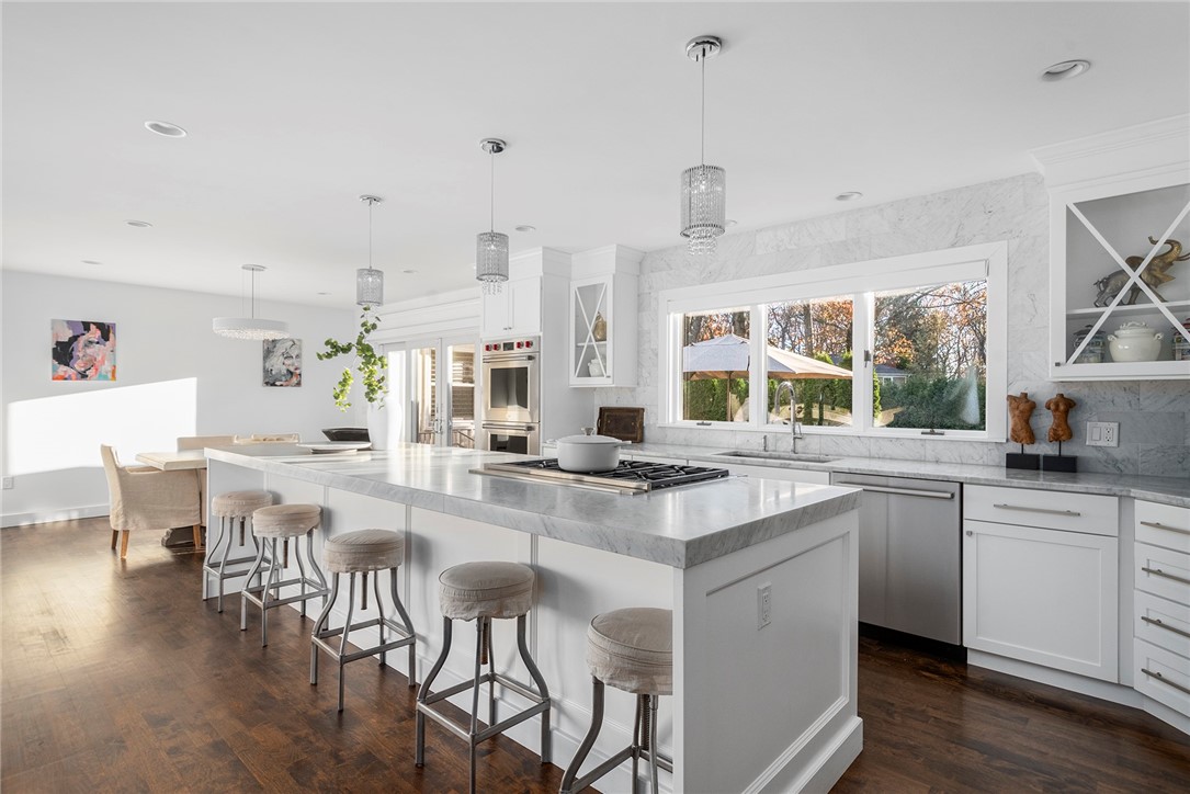 315 Meshanticut Valley Parkway