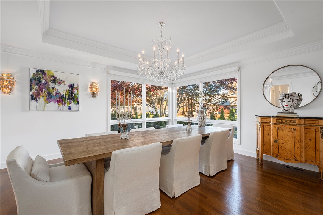 315 Meshanticut Valley Parkway