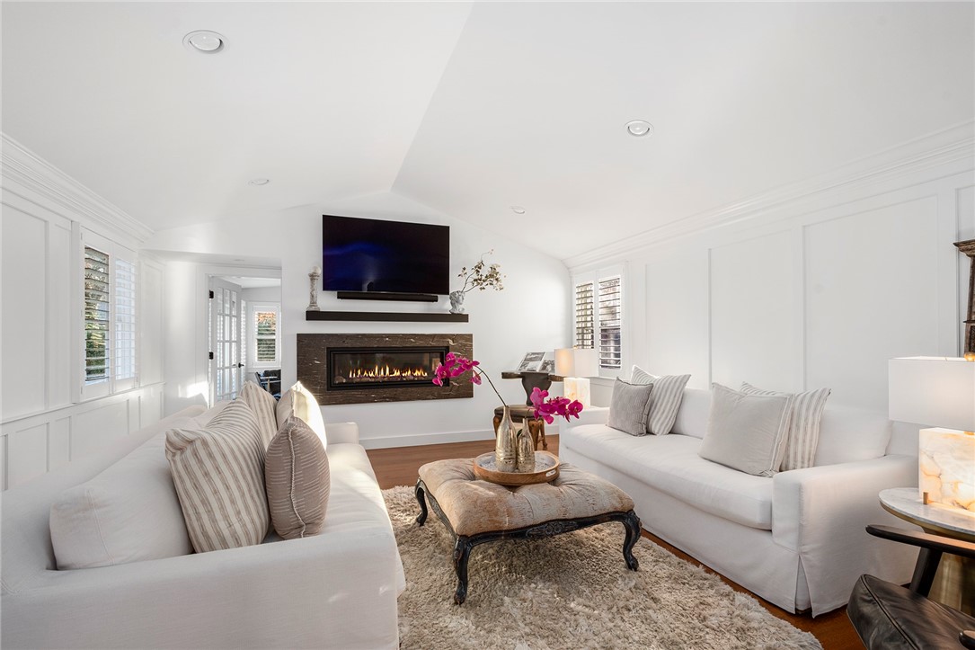 315 Meshanticut Valley Parkway