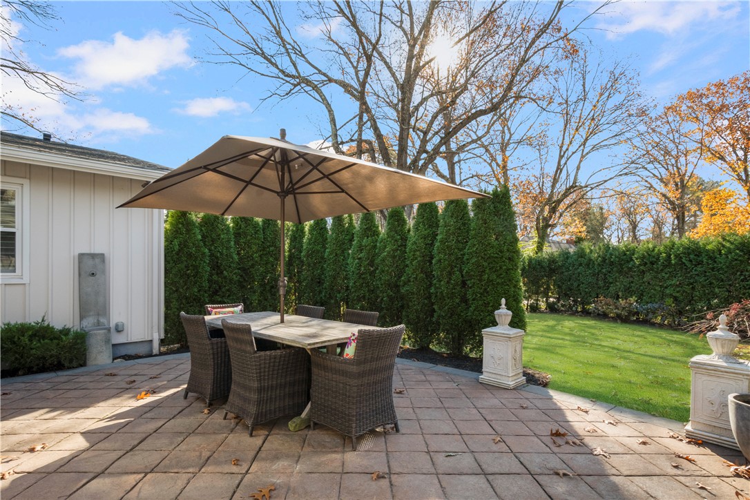 315 Meshanticut Valley Parkway