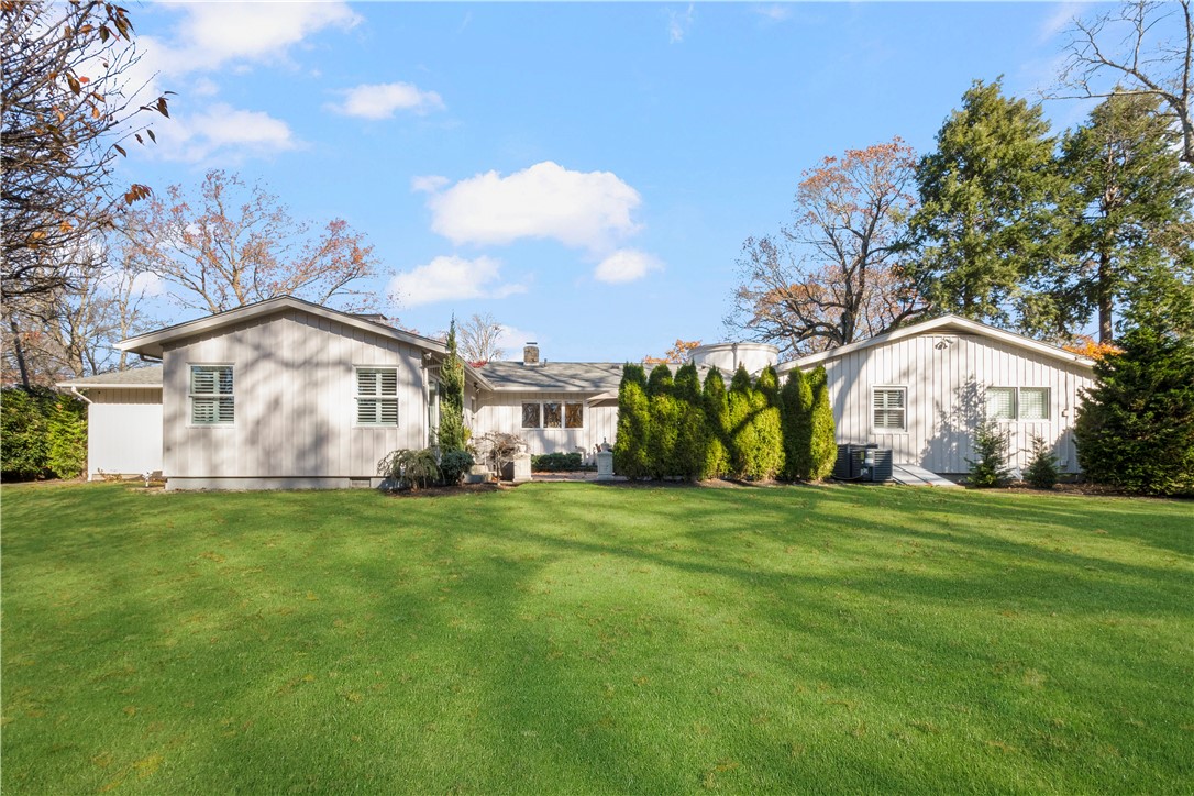 315 Meshanticut Valley Parkway