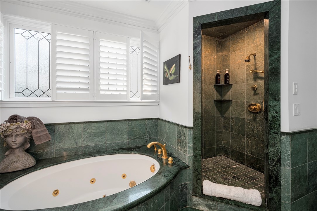 315 Meshanticut Valley Parkway