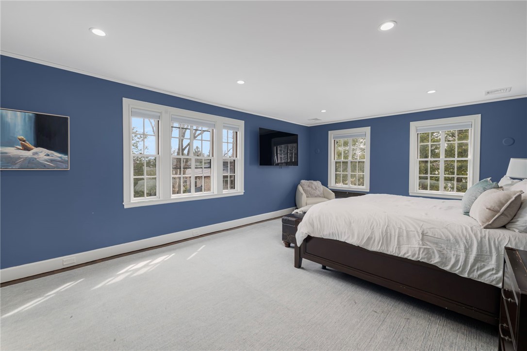 330 Freeman Parkway