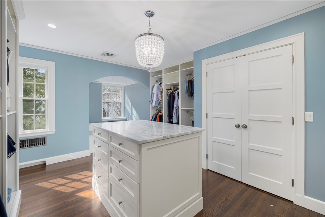 330 Freeman Parkway