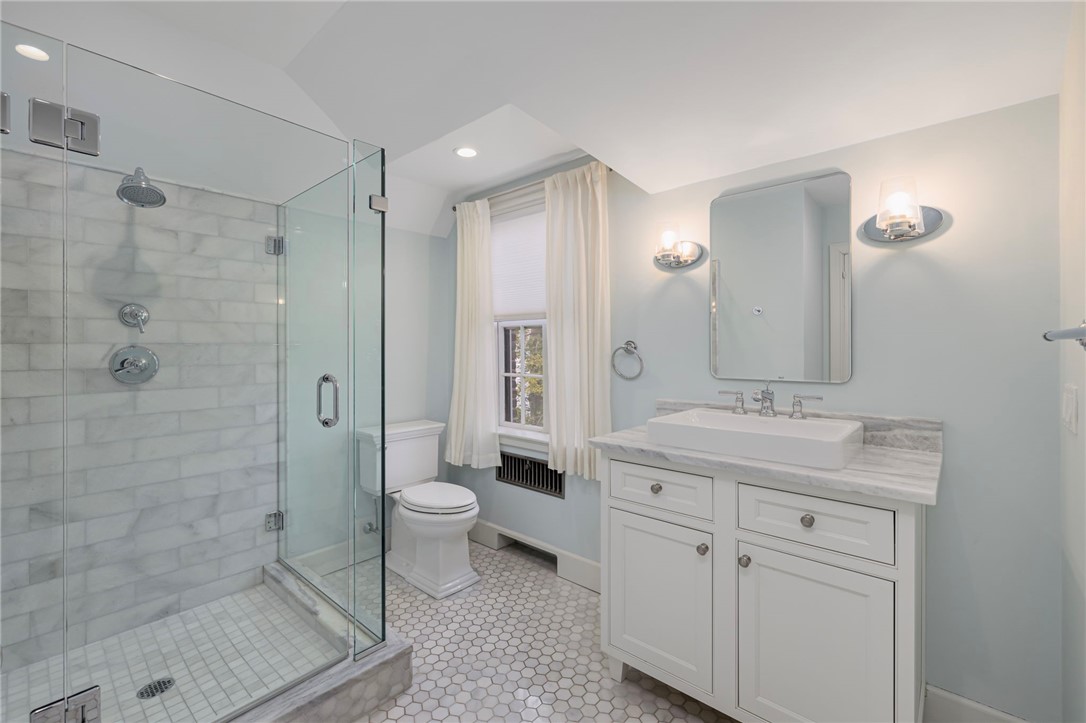 330 Freeman Parkway