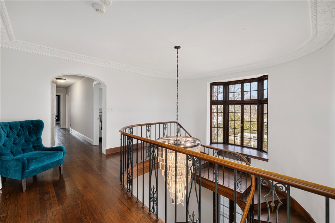 330 Freeman Parkway