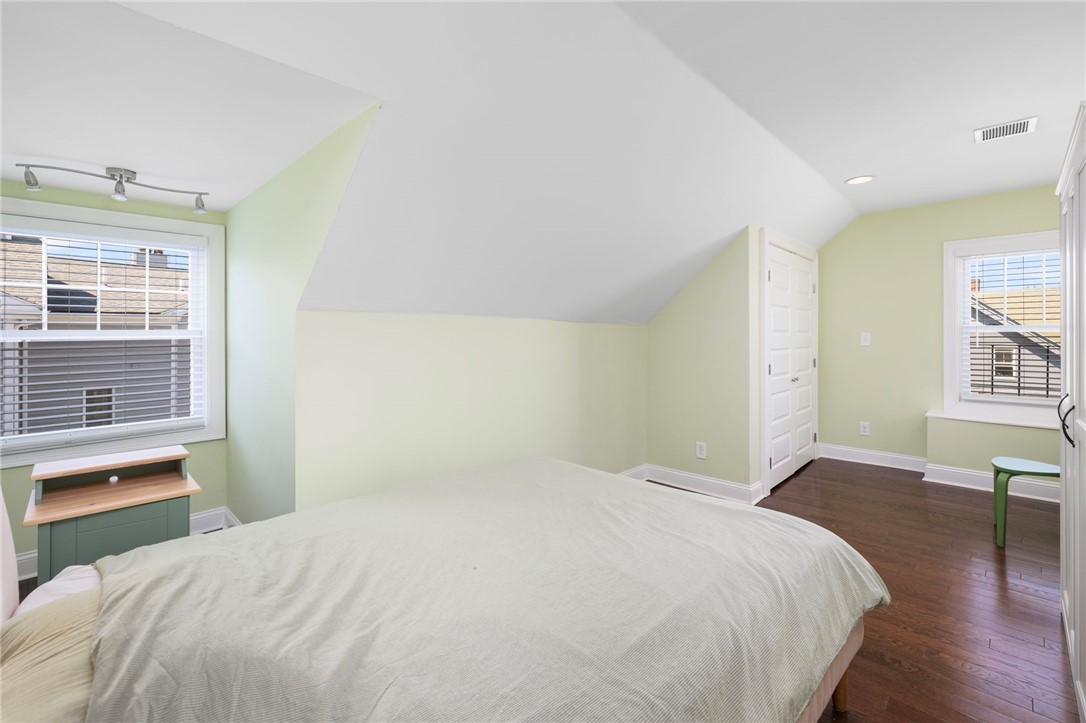 260 Brown Street 1