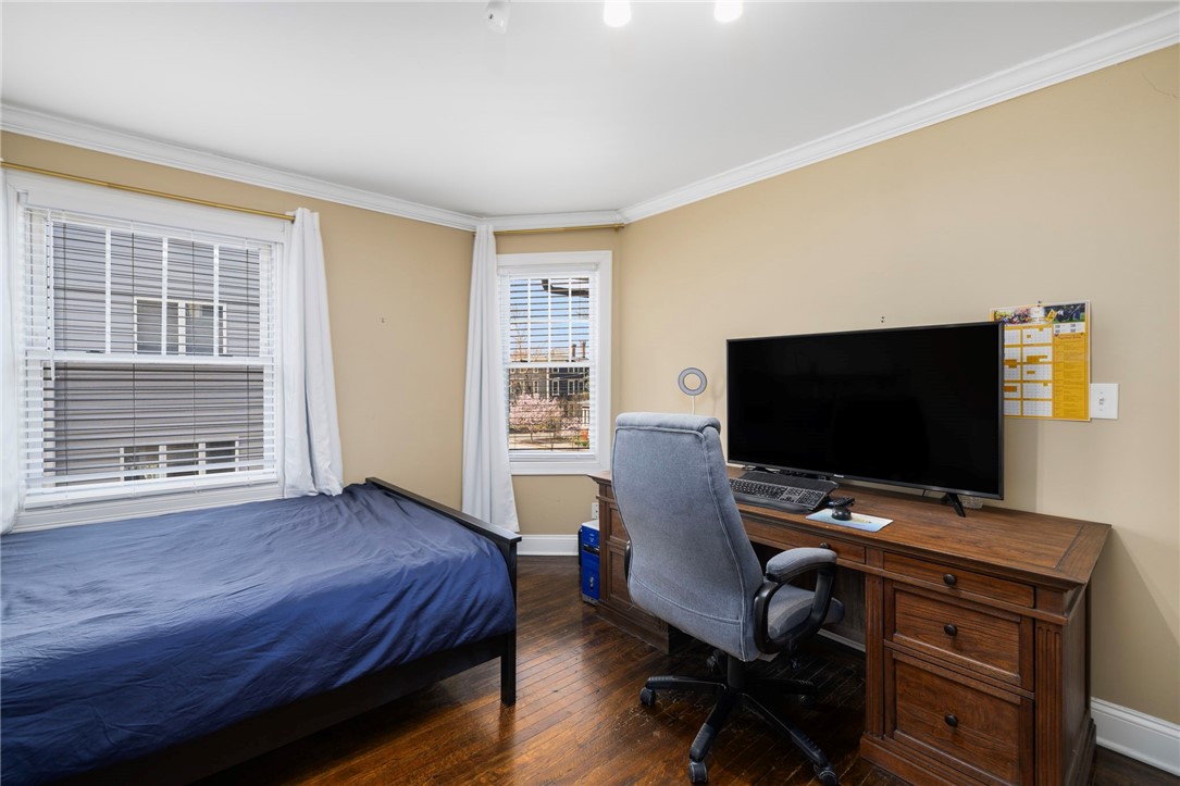 260 Brown Street 1
