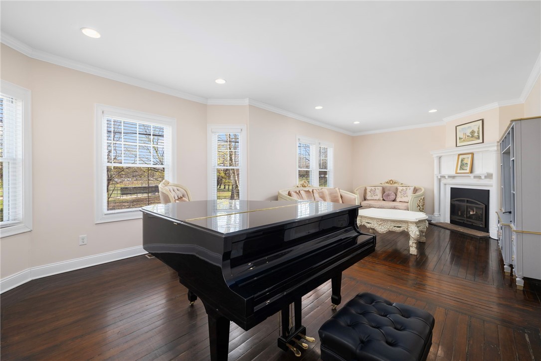 260 Brown Street 1