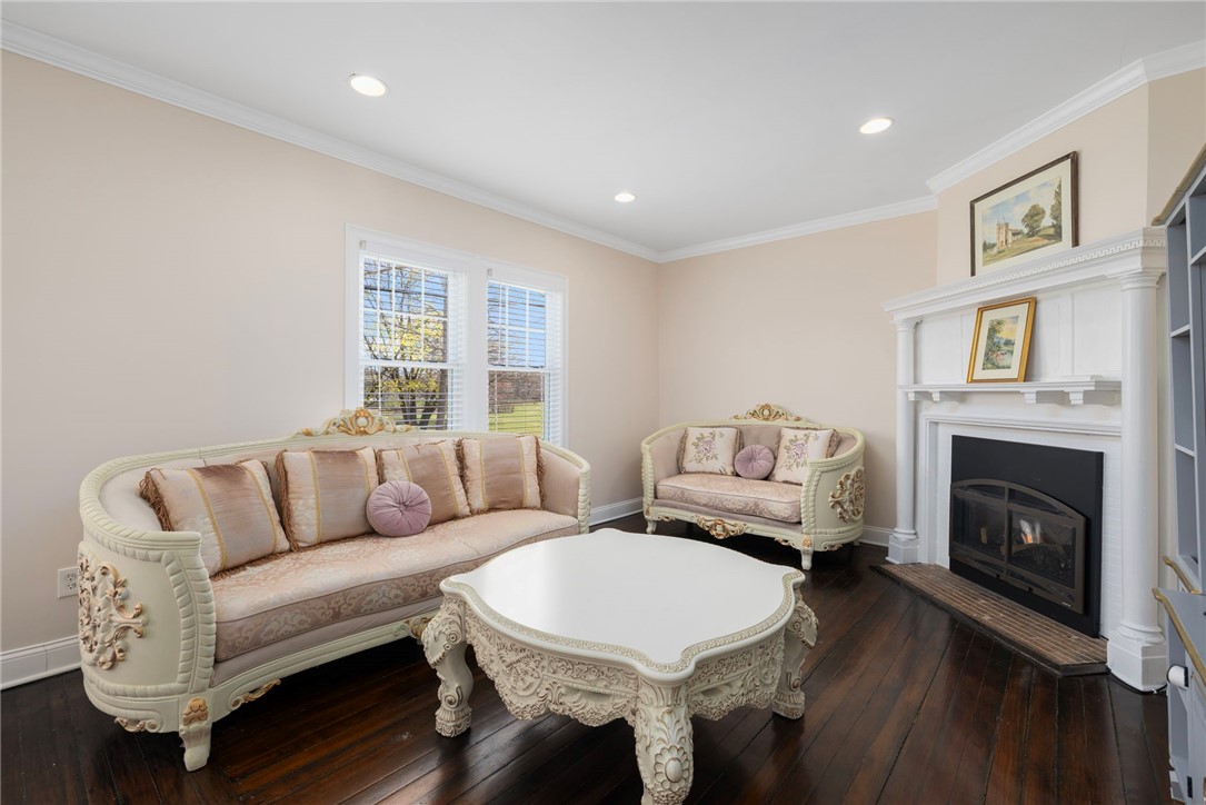 260 Brown Street 1