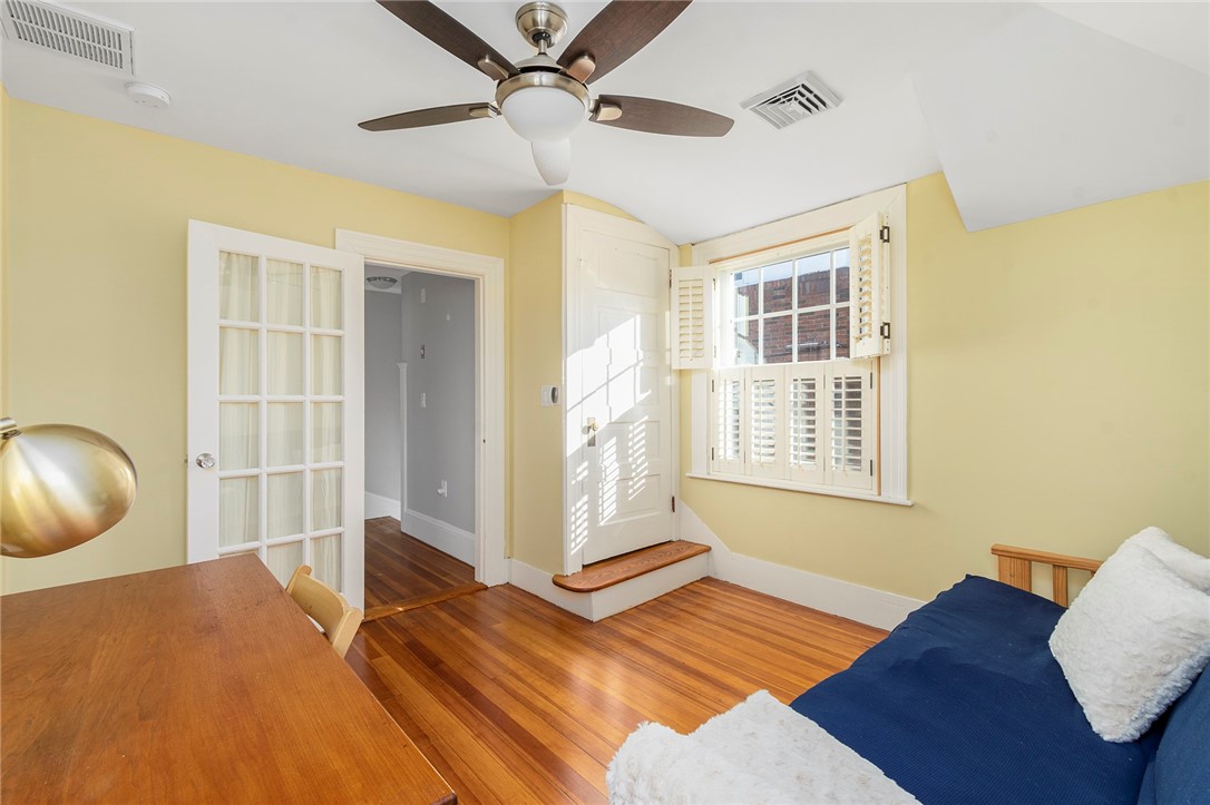 15 Cole Avenue