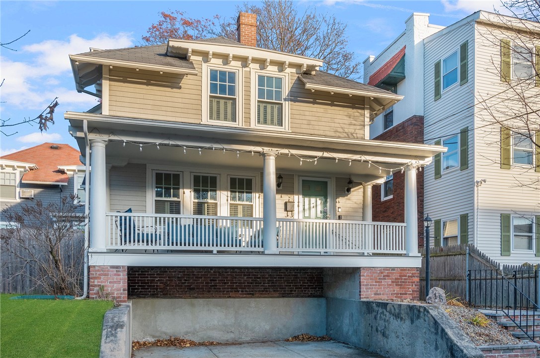 15 Cole Avenue