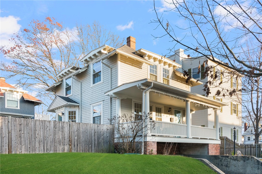 15 Cole Avenue