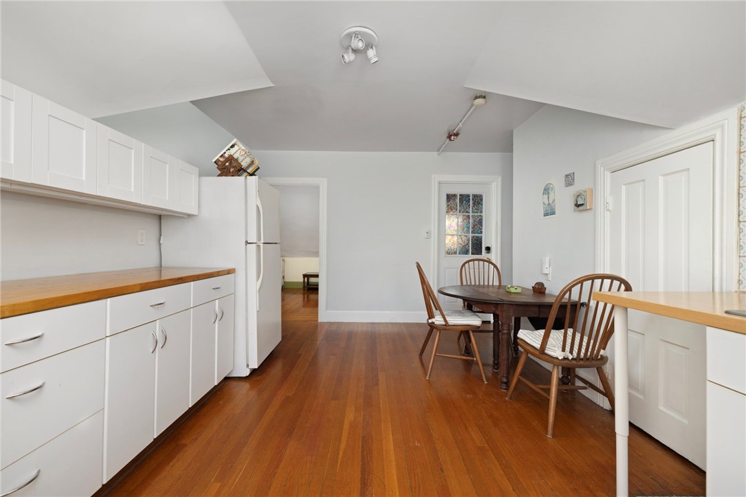 377 Hope Street 3