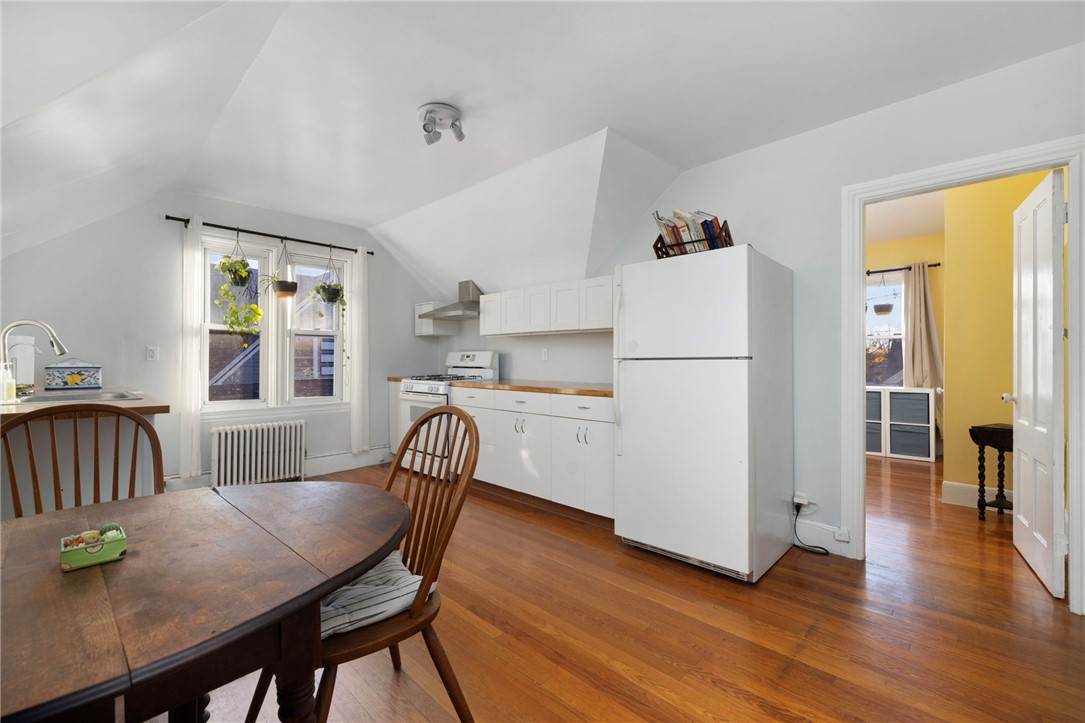 377 Hope Street 3