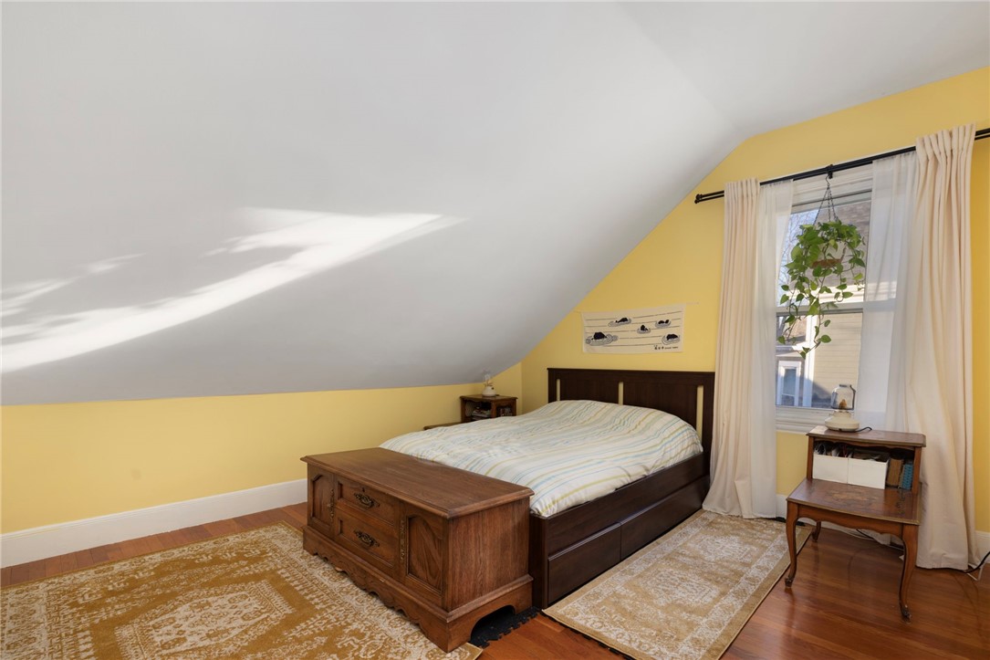 377 Hope Street 3