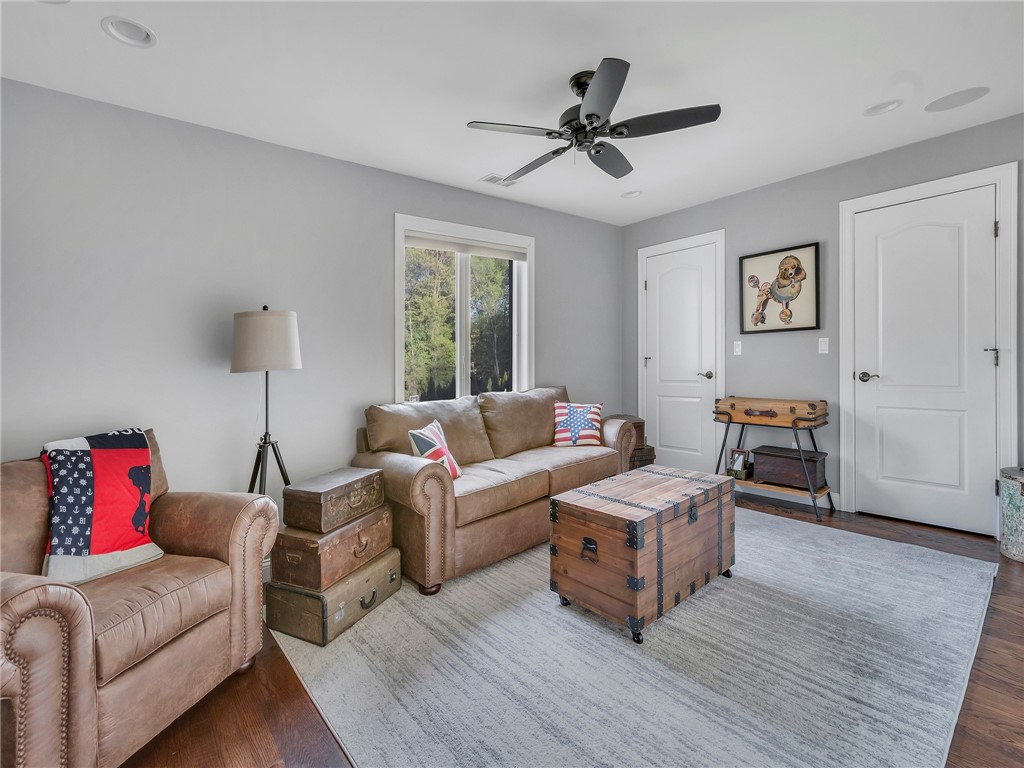 20 Red Brook Crossing