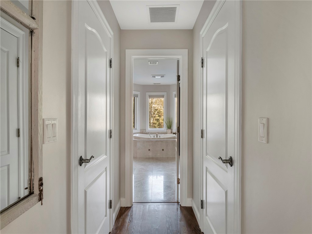 20 Red Brook Crossing