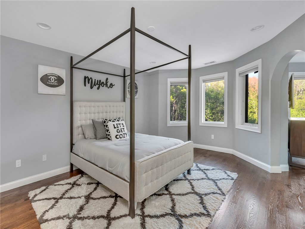 20 Red Brook Crossing