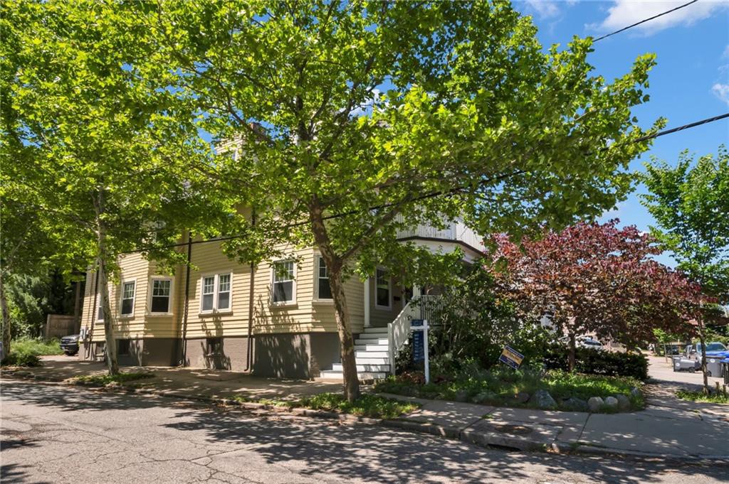 260 Brown Street