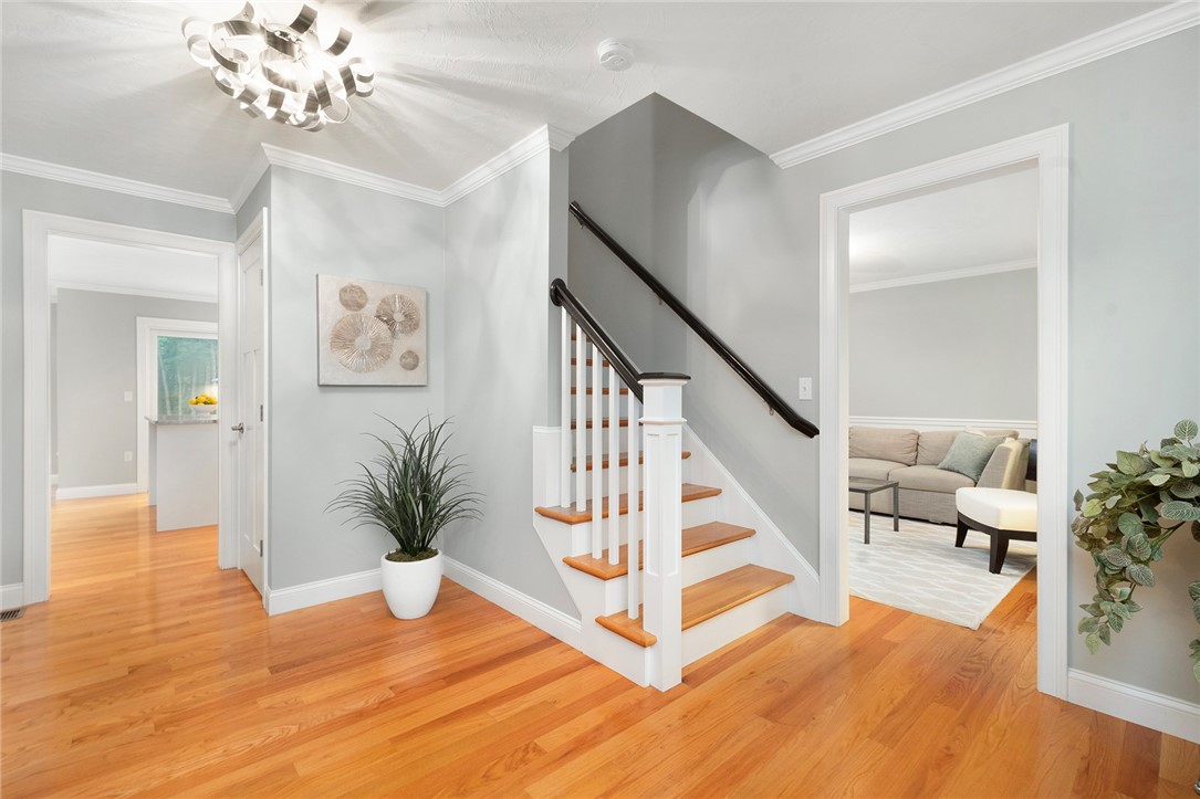 42 East Lantern Road
