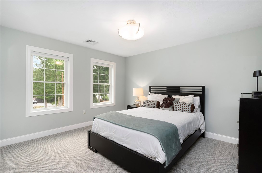 42 East Lantern Road