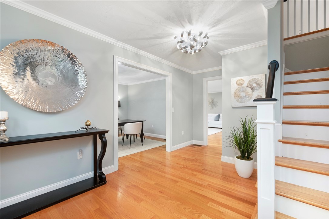 42 East Lantern Road
