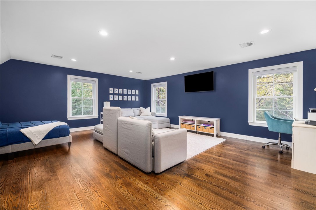59 Club House Road