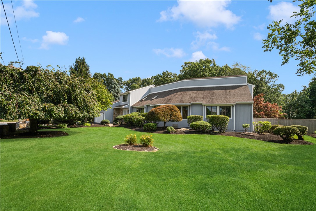 30 Dutchess Drive