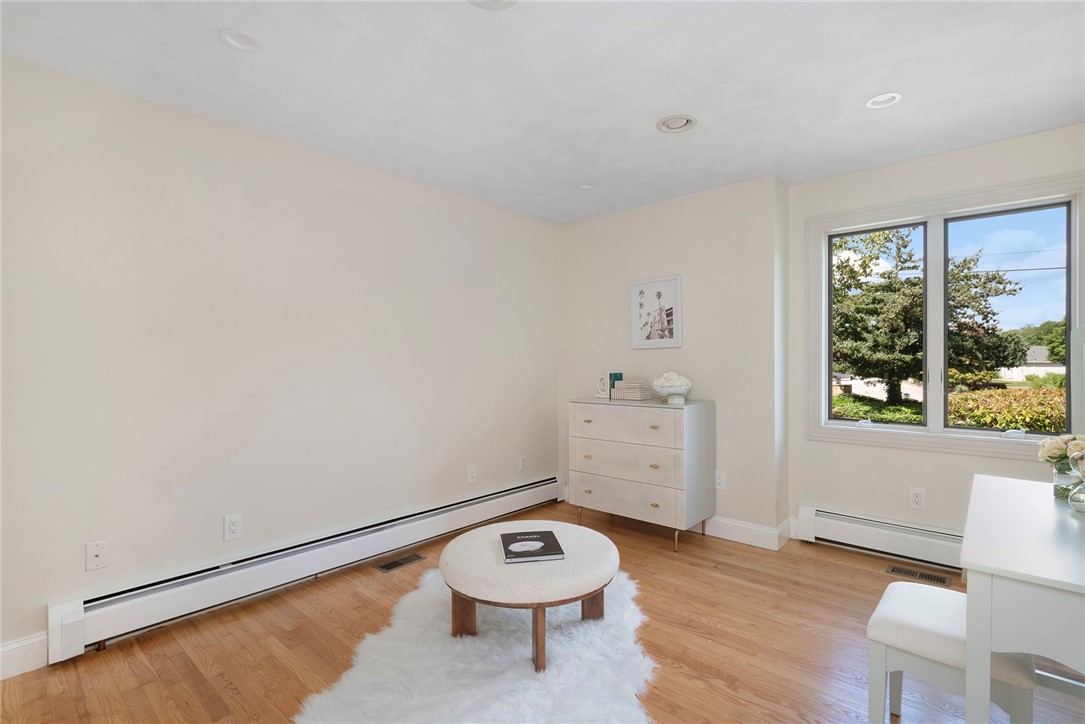 30 Dutchess Drive