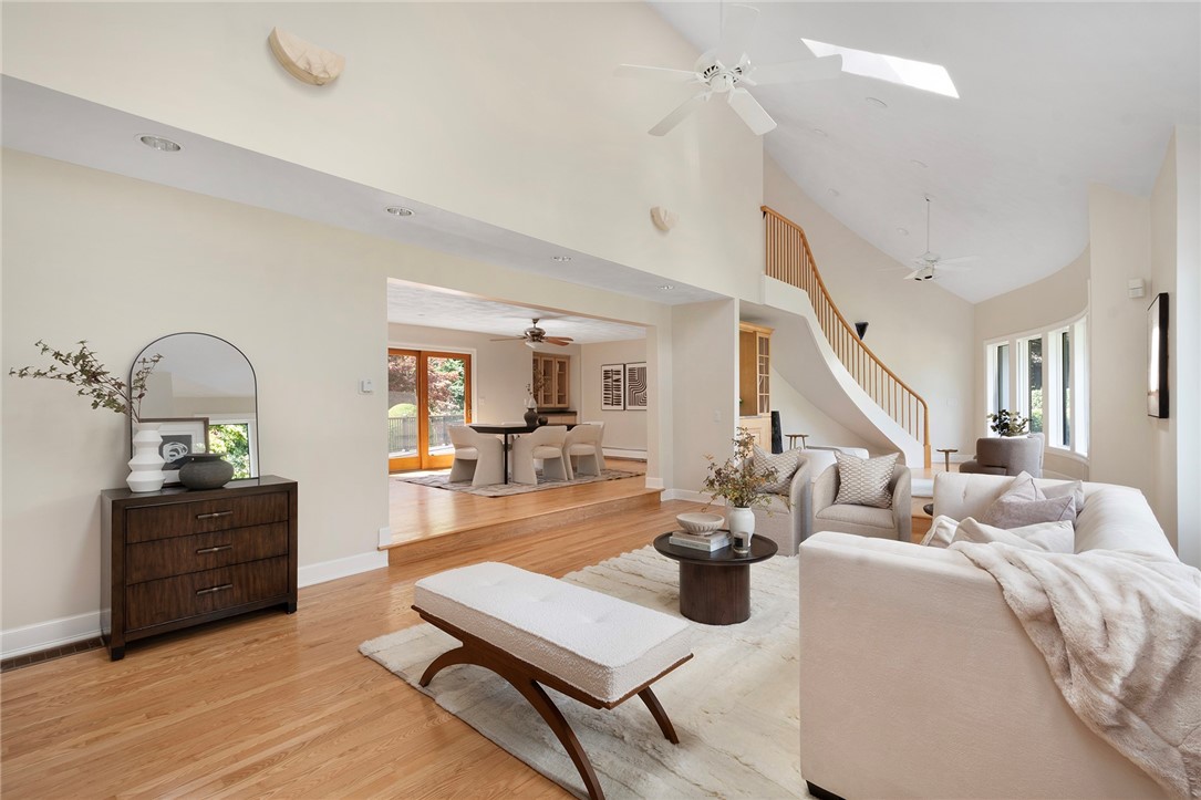 30 Dutchess Drive