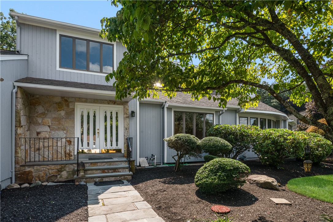 30 Dutchess Drive