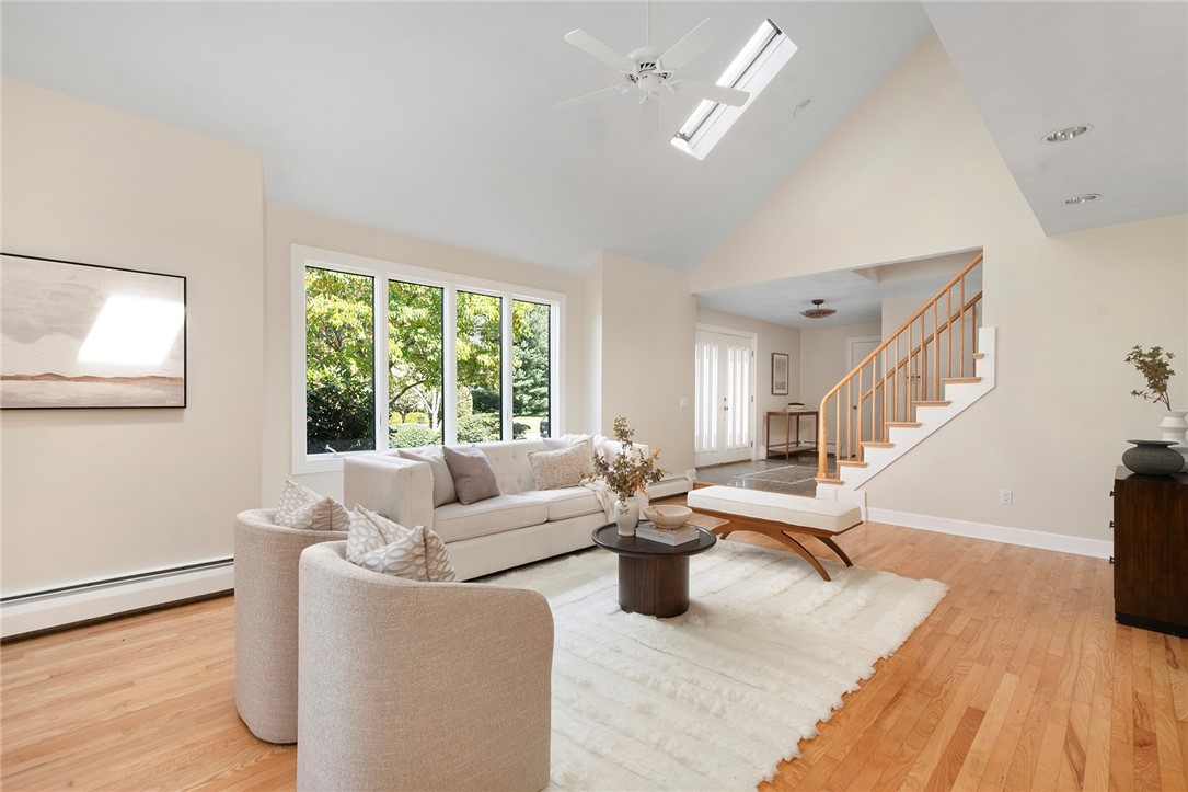 30 Dutchess Drive
