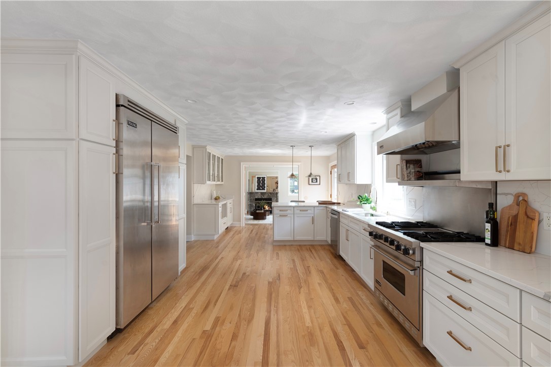30 Dutchess Drive