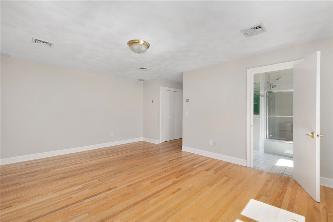 30 Dutchess Drive