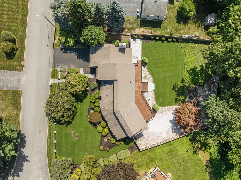 30 Dutchess Drive