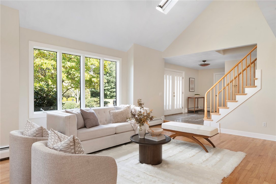 30 Dutchess Drive