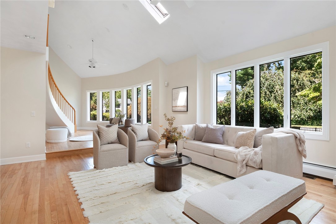 30 Dutchess Drive