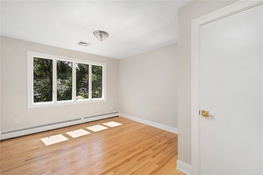 30 Dutchess Drive
