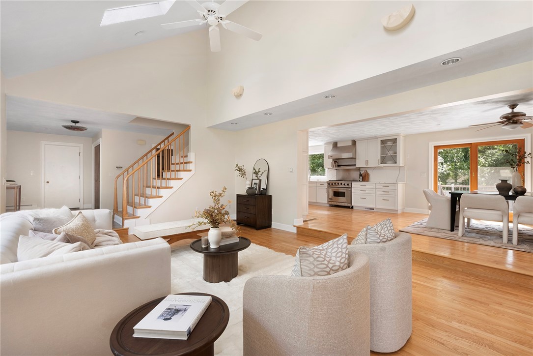 30 Dutchess Drive
