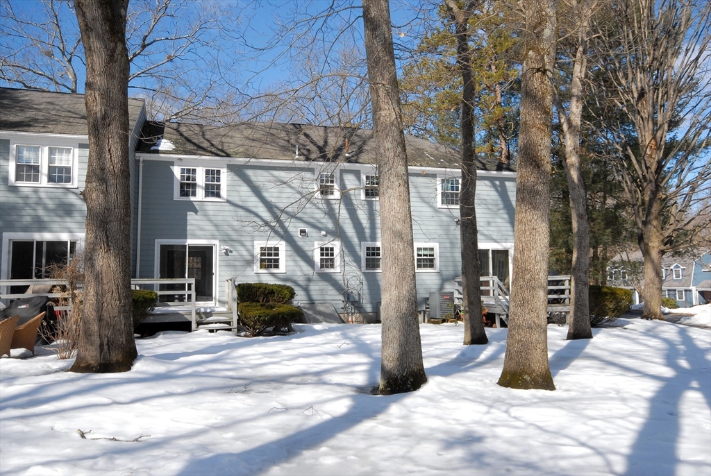 27 Meetinghouse Rd # 27