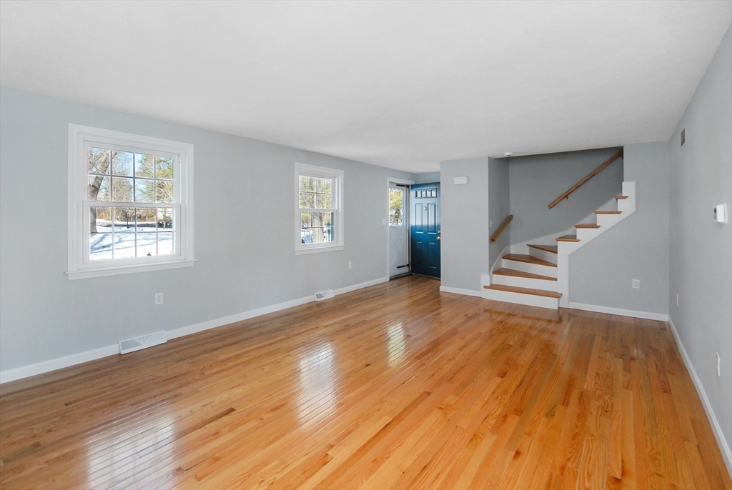 27 Meetinghouse Rd # 27