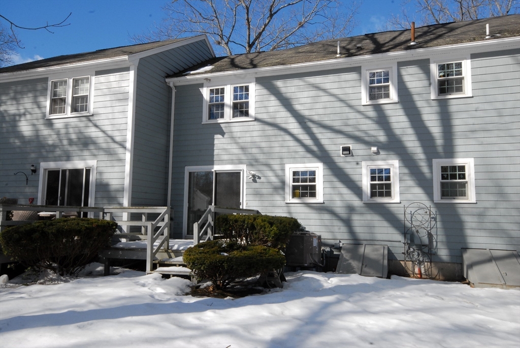 27 Meetinghouse Rd # 27