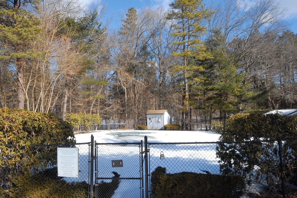 27 Meetinghouse Rd # 27