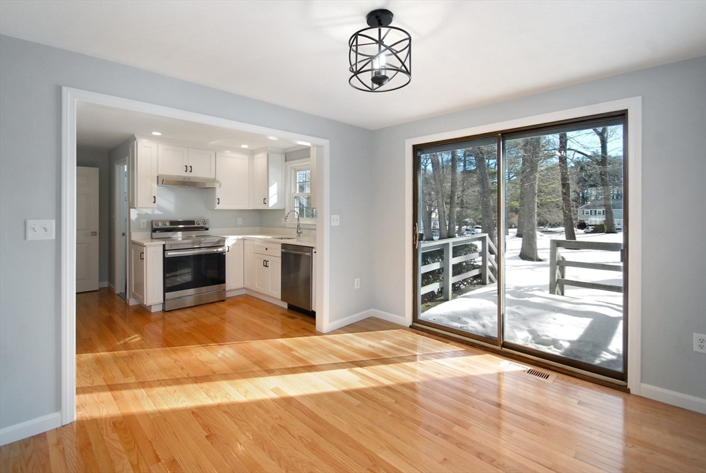 27 Meetinghouse Rd # 27